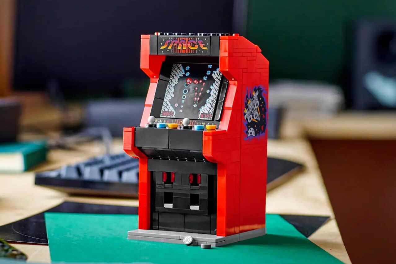 Lego’s latest buildable arcade machine is packed full of fun hidden details