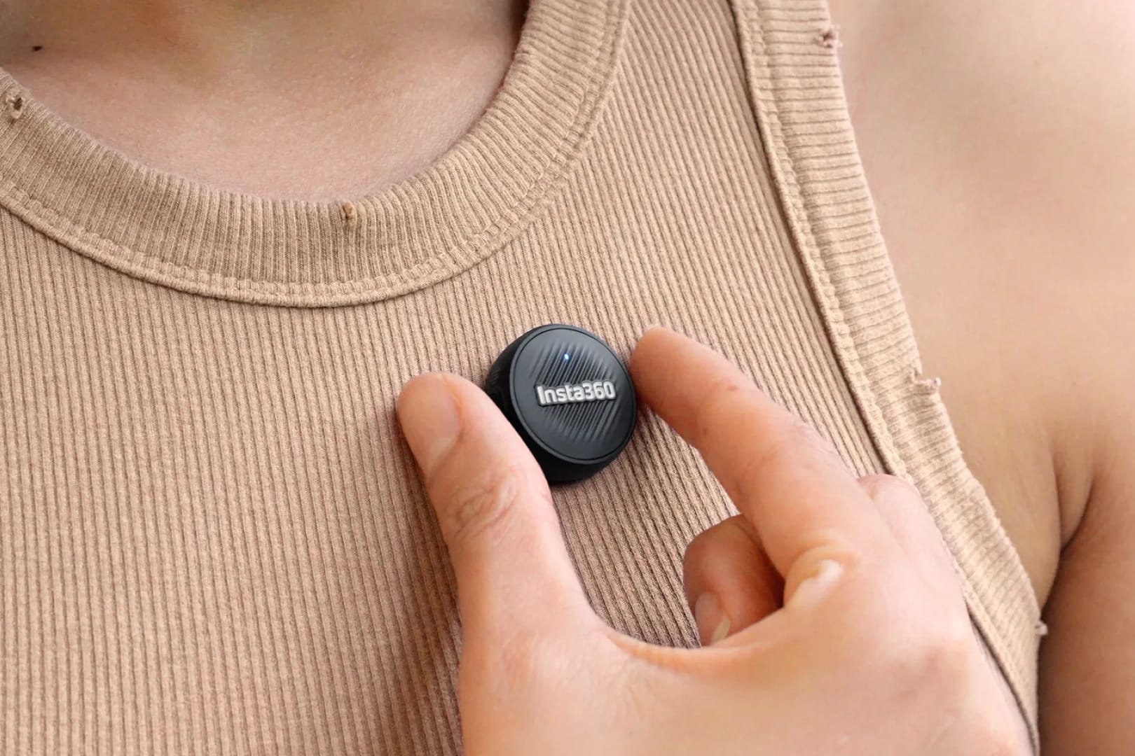 Insta360’s new wireless mic looks no bigger than an Apple AirTag